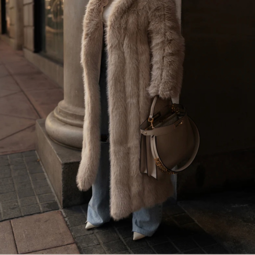NWT! JLUXLABEL BEIGE MANHATTAN FAUX FUR COAT size M/L